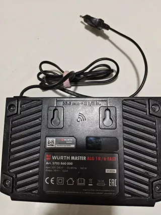 Cargador Wurth M-Cube 18V + protector de amoladora