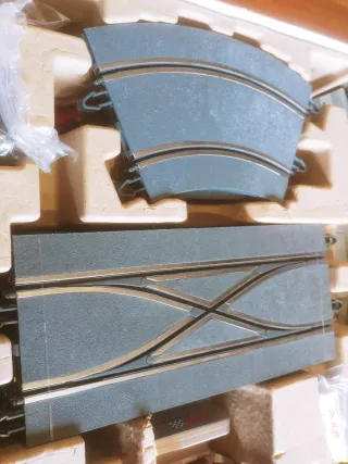 Scalextric Advance 2.0 GT World 1:32