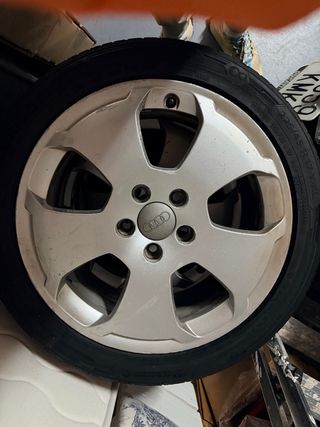 Llantas Audi A3 2005 con Neumáticos