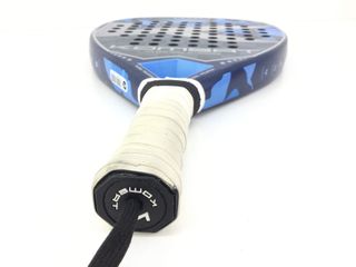 pala de padel kombat swat