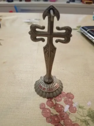 Cruz de Santiago decorativa