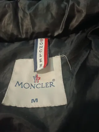 Abrigo Moncler Negro