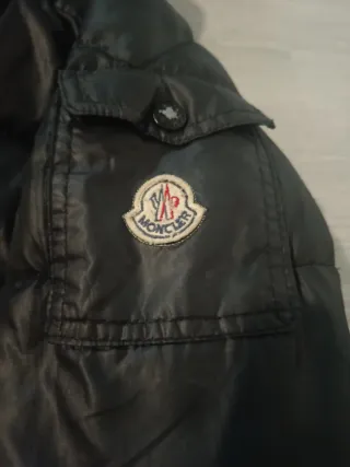 Abrigo Moncler Negro