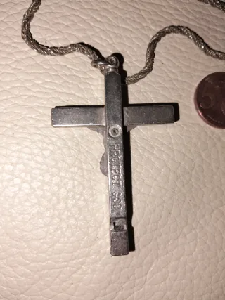 Collar con Crucifijo