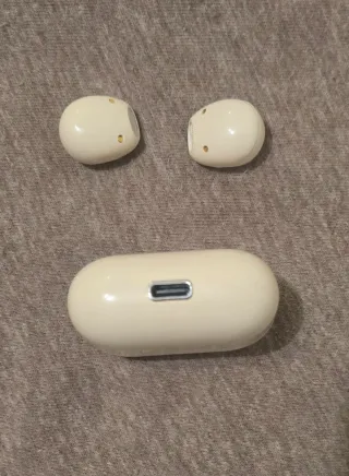 Mini Auriculares Bluetooth MI beige.