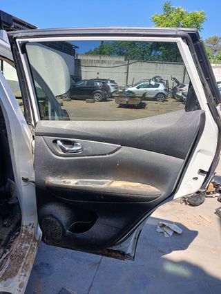 PUERTA TRASERA DERECHA NISSAN QASHQAI (J11E)