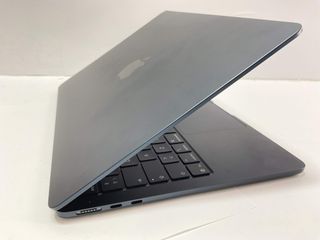 portatil apple apple macbook air m4 10-core 4.4 13 (8gpu) (2025) (a3240)