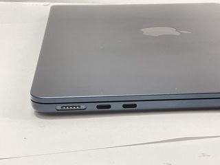 portatil apple apple macbook air m4 10-core 4.4 13 (8gpu) (2025) (a3240)