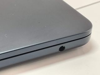 portatil apple apple macbook air m4 10-core 4.4 13 (8gpu) (2025) (a3240)