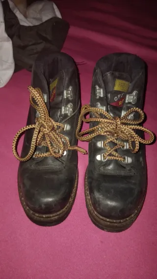 Stivali da montagna Paredes neri e marroni