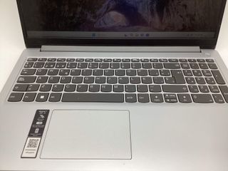 pc portatil lenovo 82r1