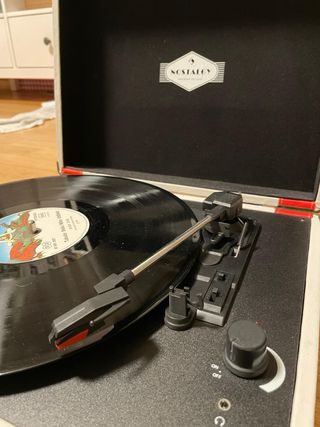 Reproductor Vinilos Portátil Nostalgia Rojo/Blanco