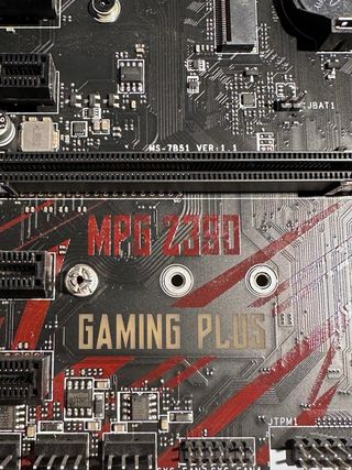 Scheda madre MSI MPG Z390 Gaming Plus