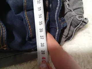 3 Vaqueros Stradivarius Tallas 38, 40, 42. 2'5€