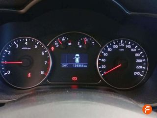 Kia Carens 1.6 GDi 99kW (135CV) Concept