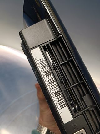 Consola Playstation 3 + 2 mandos y cableado, modelo CECH-4304C, buen estado