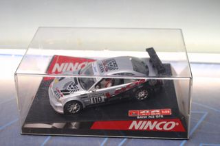 BMW M3 GTR. Leo's. Coche slot Ninco 1/32. Gris plateado.