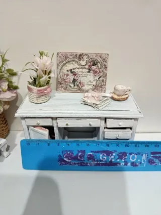 Miniatura scrivania e sedia shabby chic