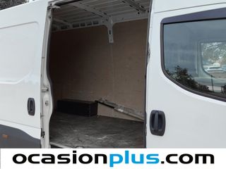 Iveco Daily Furgon 35S 16 V 3520L/H2 Auto 115 kW (156 CV)