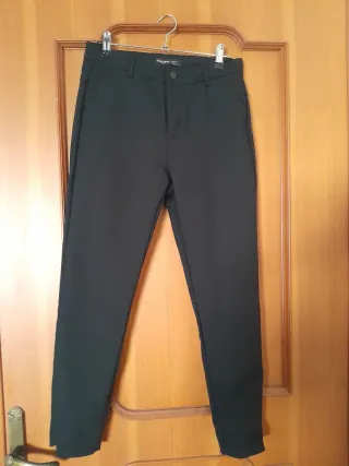 Pantaloni eleganti neri usati poco