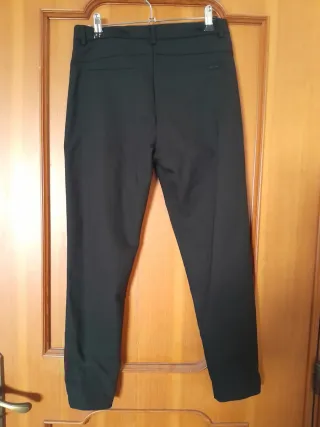 Pantaloni eleganti neri usati poco