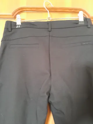 Pantaloni eleganti neri usati poco