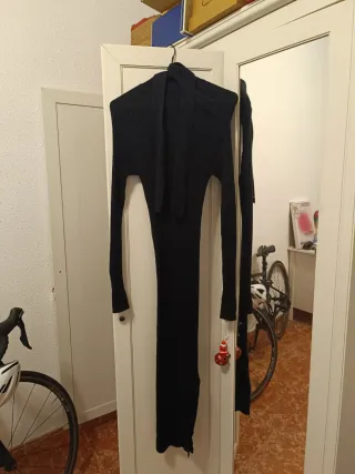 Vestido canalé largo con cinturón