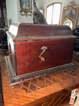 Gramófono PALLEFON principios S. XX