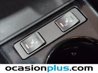 Toyota Prius 125PH Plug-In Solar 90 kW (122 CV)