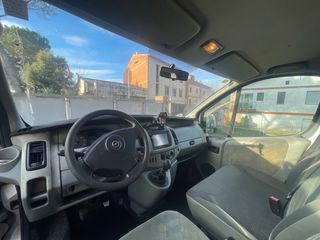 Opel Vivaro 2005