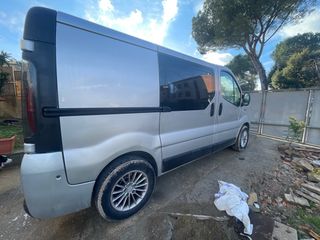 Opel Vivaro 2005