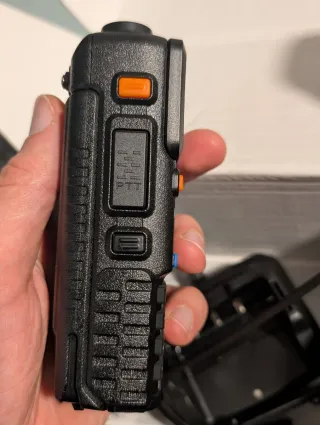 Walkie Baofeng UV-5RH Plus