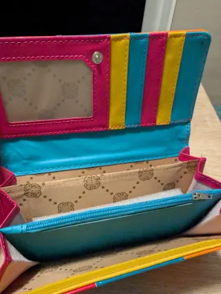 Cartera brillante tricolor