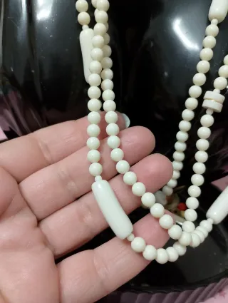 Collana lunga simil avorio
