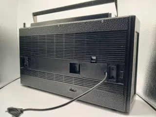 Grundig Satellit 2000 Radio Portátil