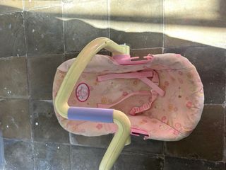 Cuna y cuco de juguete para niña