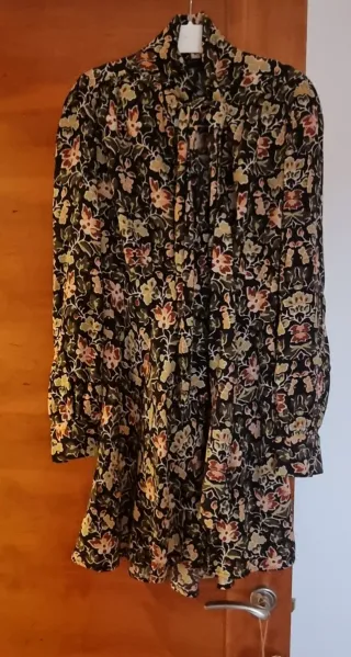 Vestido corto Zara estampado floral