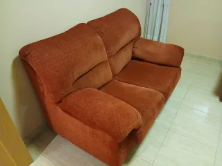 Sofá de tela naranja