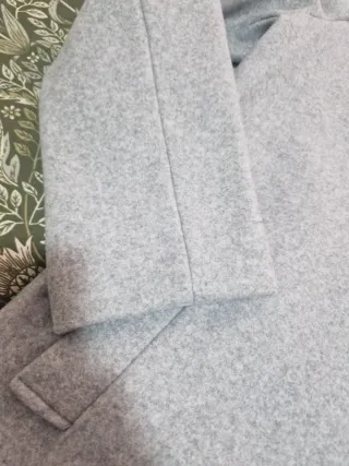 Abrigo gabardina hombre gris