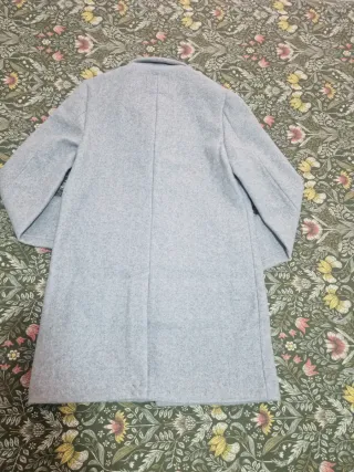 Abrigo gabardina hombre gris