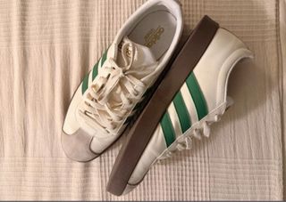 Adidas Bambas Hombre Blancas y Verdes. Número 42,5