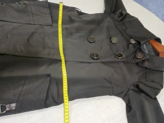 Gabardina negra Zara Talla S