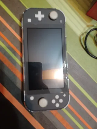 Nintendo Switch Lite Gris + Accesorios