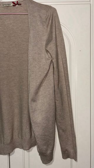 Stradivarius cárdigan beige talla L