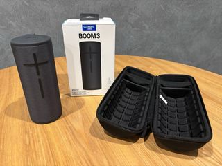 Altavoz Ultimate Ears Boom 3 + funda
