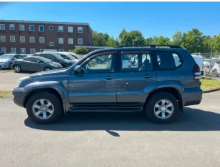 Toyota Land Cruiser 2004