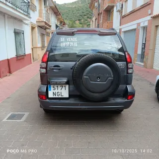 Toyota Land Cruiser 2004