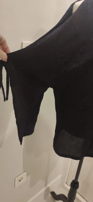 Blusa fiesta brillo negro y morado