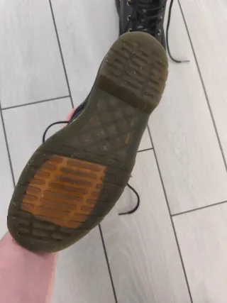 Dr. Martens Stivali Vegan Neri. Nuovi mai usati.