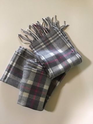 Sciarpa Aran Sweater Market lana quadri grigi rosa